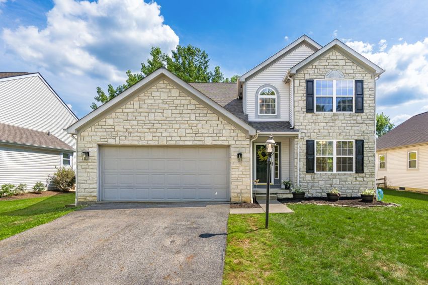 7566 Covington Springs Court Westerville, OH 43082